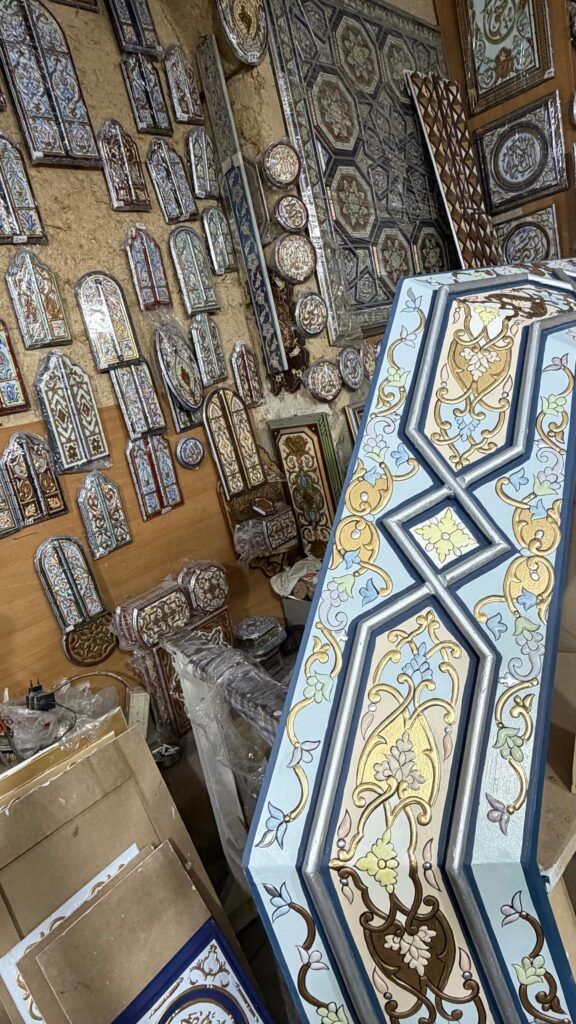L’art damascène « Ajami » : le trésor caché des maisons de Damas whatsapp image 2026 06 21 at 2.30.58 pm (2)