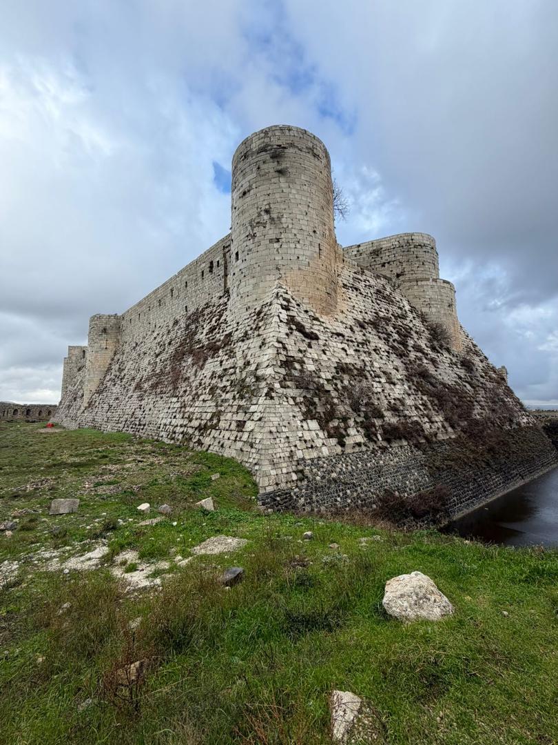 Le Krak des Chevaliers : la plus formidable forteresse des Croisés en Syrie Le Krak des Chevaliers : la plus formidable forteresse des Croisés en Syrie