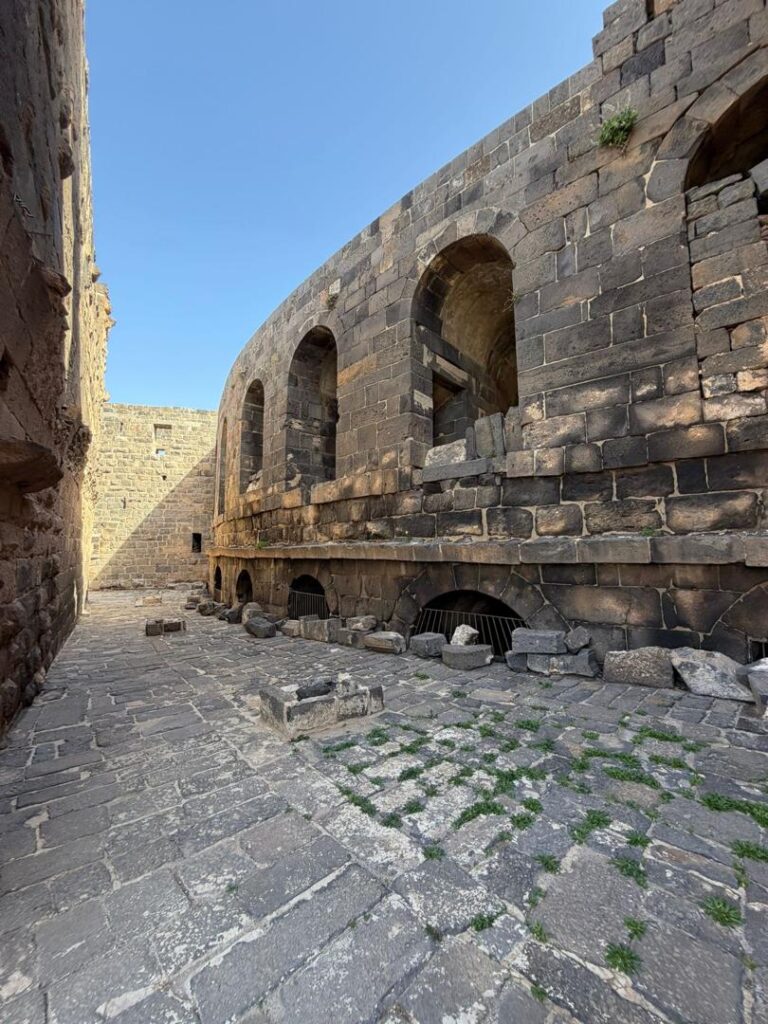 Le théâtre romain de Bosra : le théâtre antique le mieux conservé au monde whatsapp image 2026 07 14 at 11.21.46 am