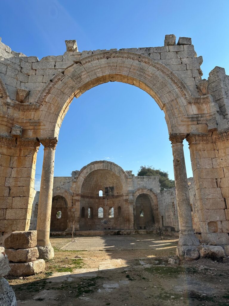 Saint Syméon le Stylite : au plus haut des cieux, l'histoire du moine qui transforma le christianisme whatsapp image 2026 07 20 at 1.29.14 am (1)
